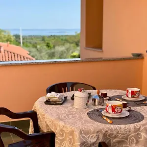 Nonna Cecilia Affittacamere Puegnago del Garda